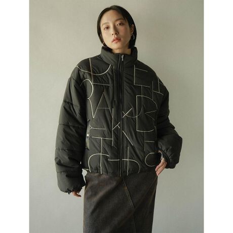 [^ԁF013219247]SʂɂꂽhJڂ䂭~Ƀ}XgȒȃWPbgB{[̂VGbgȂÂɃtBbg镔ƂƂ镔ŃňVGbgɁBX^hJ[Ŏ񌳂܂łhȂÃhXgi邱ƂŃVGbg݂łB݊̂长_iȈۂɎdグĂ܂BfF165cmBe摜́A̓₨g̃j^[ݒȀƖɂۂ̏iƐFقȂꍇ܂BԎɋ߂F͐n摜ł܂B9icmj:62:53.5A[z[:62:60:87g:62digj:680