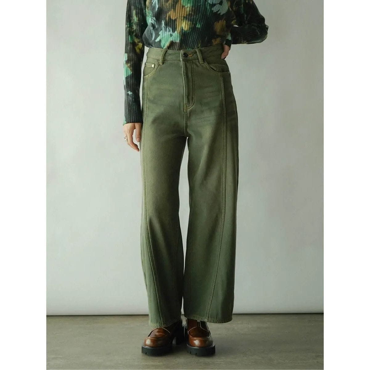 テキストエンブロリラックスベロアパンツ | ラディエイト(RADIATE