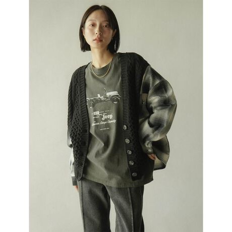 [^ԁF011119327]ّfނhbLOꂽ̂J[fBKBjbg̓`N`N_炩AVc͒悭n̂鐶ngpĂ܂BڈȏɌyʂȂ̂ŁAƉHDĂ̂ꂵ|CgBjbg͗̊̂P[u̕ҒnŏH~炵GߊoBh߂Ȃ`FbNŁAlł₷J[O͂łBZ߂̏䊴dȂ肪ȏH~X^C̃oXꂢɕۂ܂Btg{^߂ăCƂĂ͂AgbvX̏ォHD郌C[hX^CȂǕL񂵂Ă܂B fF165cmBe摜́A̓₨g̃j^[ݒȀƖɂۂ̏iƐFقȂꍇ܂BԎɋ߂F͐n摜ł܂B 9icmj:65:63:49.5:82g:65