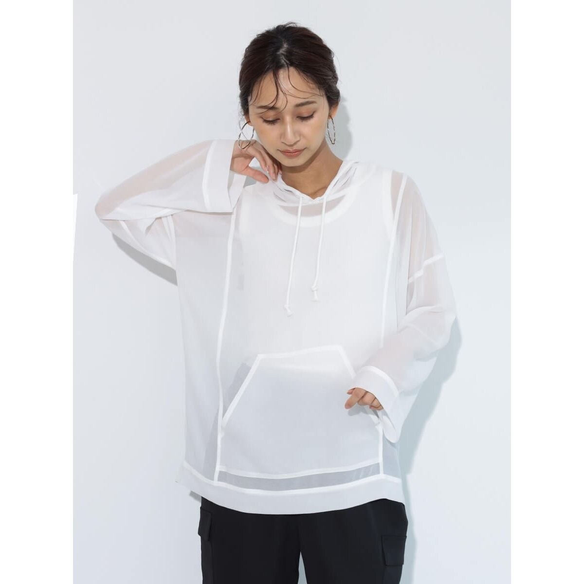 新品タグ付16000円 SCOTCLUB バックロゴシアーフーディ オフホワイト 新品タグ付16000円 SCOTCLUB バックロゴシアーフーディ オフ