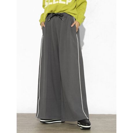 [^ԁF022230864]TChɃpCsO̔zFCChpcBW[W[fނŎdĂĂ邽߂ȂꊴȂ烊NV[ȒpĂ܂BEGXgɎ{ShXgR[hANZgɁBx[VbNȃfUĈ߃fC[Ɏg₷A񂵗͂̍́B̂J[jbgȂǃGbW̌ACeƂDŁAlXȃV[Ŋ􂵂܂BfgF162cmBe摜́A̓₨g̃j^[ݒȀƖɂۂ̏iƐFقȂꍇ܂BԎɋ߂F͐n摜ł܂B9icmjpc:97EGXg:3.5EGXg:64`78qbv:114ҏ:31.5҉:68킽蕝:37