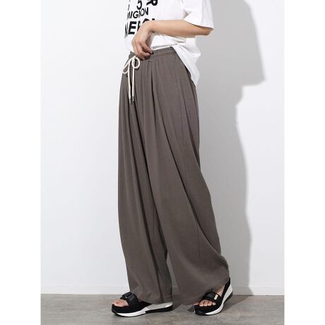 [^ԁF022231053]|PbgɓF̎hJAJbg\[fނ̃ChpcBEGXg͑SɉAh[XgOdlŃtBbg̒݁BɁAƂV̂鐶ngpĂAꂪ悭Kɒpł܂Bx[VbNȃfUCȂAhJ̃|Cg肰ȂANZgɁB̂߁ATVcuEXȂǃVvȃgbvXƍ킹ĂȂꊴ܂܂BƂVGbgŔoAbNX˔{B܂AƒŐłC[W[PAꂵ|CgłBJWAX|[eBȃX^CO܂ŕL􂷂A߂̃ACełBfF167cmA162cmfނgpgbvXi021231052j܂BBe摜́A̓₨g̃j^[ݒȀƖɂۂ̏iƐFقȂꍇ܂BԎɋ߂F͐n摜ł܂B9icmjpc:99EGXg:4.5EGXg:64`74qbv:104ҏ:34҉:70킽蕝:38