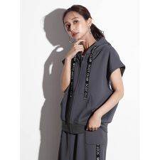 ボンディングフード付きベスト