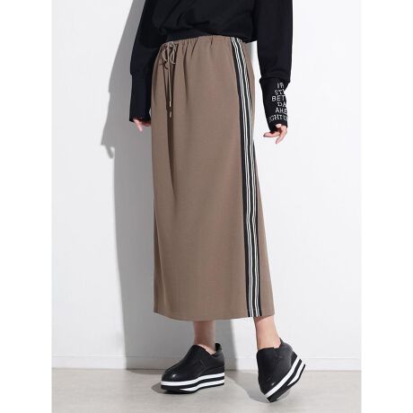 [^ԁF022131233]X|[eB[ȃCfUCƁAfBCNȃVGbg|킹i[XJ[gBƂאg̃VGbgɉÃobNXbgƓ₷vX܂B܂ÂfނgpĂ邽ߒcꂵɂAX^CꂢɌĂ̂́BɁAEGXg̓SdlŃXgXt[ȐSnATCh|PbgtŎp˔Ă܂BJWAȃCfUCłȂiȃVGbgȂ̂ŁAl̃JWAX^Cɂ҂Bg[i[p[J[ƍ킹΁A{ȕ͋ĈȂꂽR[fBl[g܂BfF162cmBe摜́A̓₨g̃j^[ݒȀƖɂۂ̏iƐFقȂꍇ܂BԎɋ߂F͐n摜ł܂B 9icmjXJ[g:79EGXg:3.5EGXg:66`76qbv:100