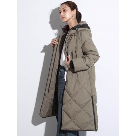 [^ԁF023231127]D]̃O_ER[gNׁIWbp[̃oCJ[zFɂ͂ȂSCOTCLUB炵PB_E80%AtFU[20%̕ۉQyʂŃXgX̏ȂA@\Ǝp˔AE^[BƂVGbgȂ̃jbgXEFbg̏ォłKɒpł܂B{[̂X^hlbNƑ̃uOC̐NhƂŕۉۂA~̂oɂ͌Ȃ̓ACeɂȂĂ܂BTCh̐ɂ̓Wbp[XbgzAVGbgAW\Bx[VbNɂȂ肪ȓ~̃AE^[ɗVѐSꂽAX^CO̎ɂȂꒅłBfF162cmBe摜́A̓₨g̃j^[ݒȀƖɂۂ̏iƐFقȂꍇ܂BԎɋ߂F͐n摜ł܂B 9icmj:98:43A[z[:57.5:59:79.5g:54dij:770