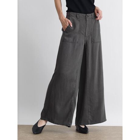 [^ԁF072214616]_炩ȔGƃChȃVGbg킳xCJ[pcoBEtg̑傫ȃ|PbgTChCrVGbg̃pcBEeZfނȂł͂̂ƂfފƁASdlŃNV[ȗSn܂BE`R[O[AO[WAuȄH~炵J[WJłpӁBEǂ̃gbvXɂ킹₷Ad󂳂DGACeBEfނgpVcƂ̃ZbgAbvX^CA{ȒȂ߃X^CłB fF168cmfނ̃V[Y͂i071314615A072114614jBe摜́A̓₨g̃j^[ݒȀƖɂۂ̏iƐFقȂꍇ܂BԎɋ߂F͐n摜ł܂B 9icmjpc:95.5EGXg:4EGXg:74`86qbv:96ҏ:24҉:47킽蕝:33.5