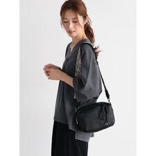 ミニマルショルダーバッグ