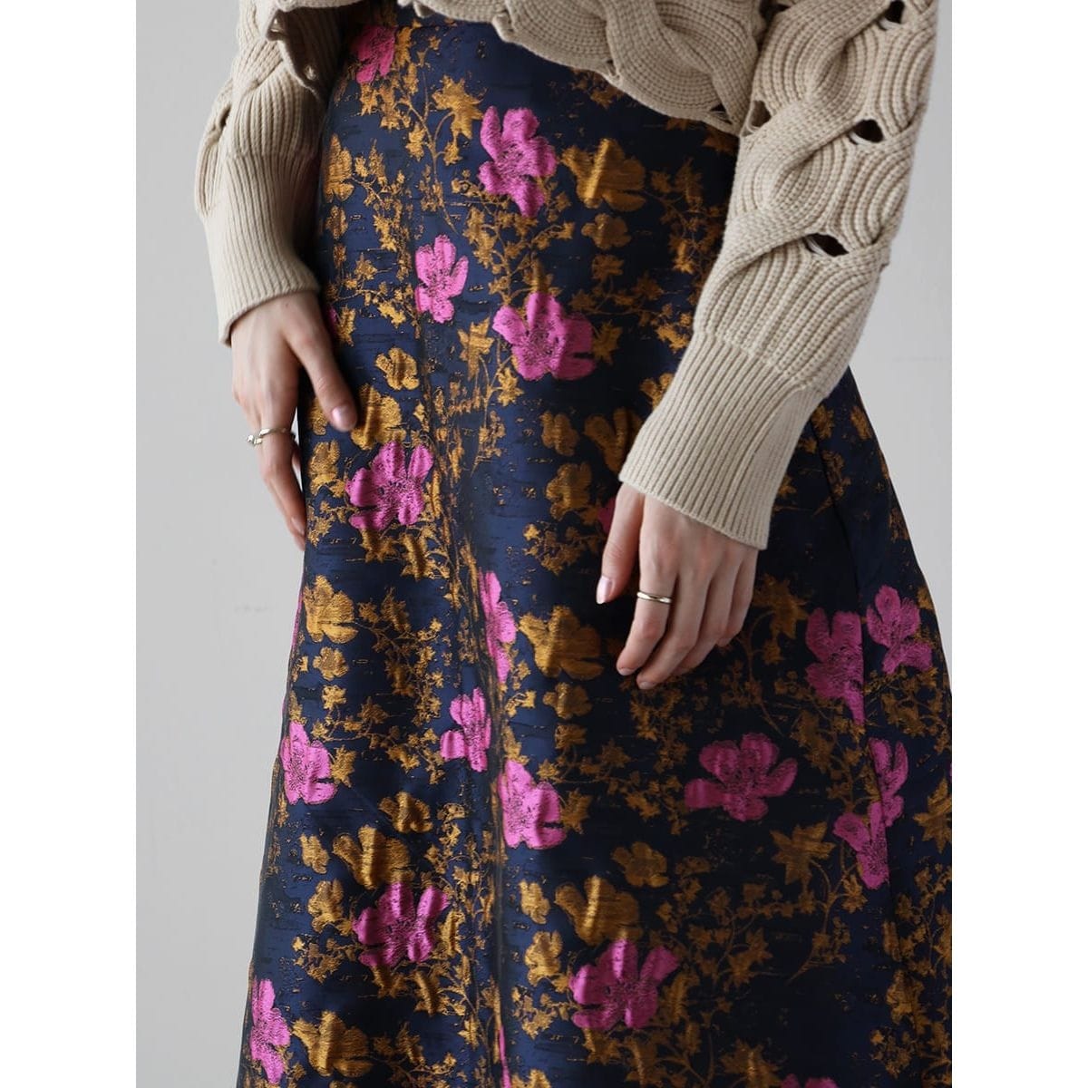 フラワージャガードフレアスカート | ヴァン(Vin) | マルイウェブチャネル