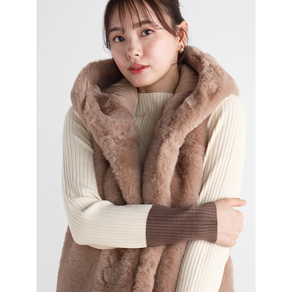【VIN】ヤマダヤ フーデッドファーベスト - Vin limited - 新品 フーデッドファーベスト - Vin limited -｜メドックの通販