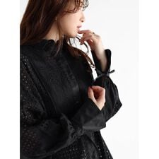 カットワークレースオーバーシャツ