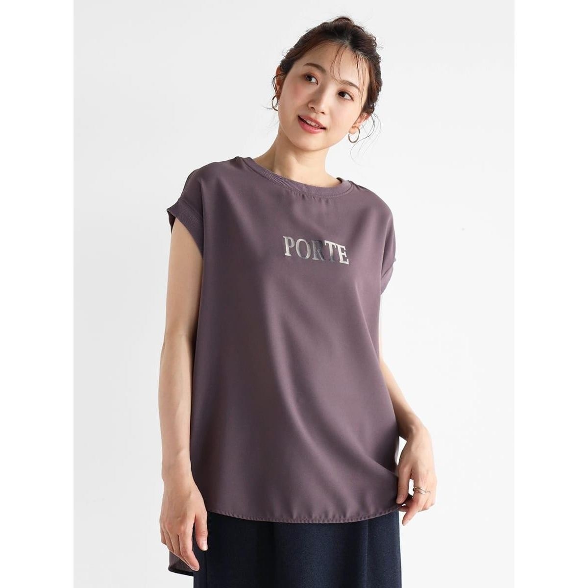 シークインロゴカットソー　新品未使用　ラシュッド　vin ヤマダヤ ヤマダヤ ストア(YAMADAYA STORE) レディース Tシャツ