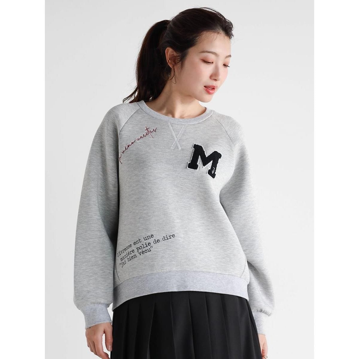 ワッペン&刺繍スウェットプルオーバー