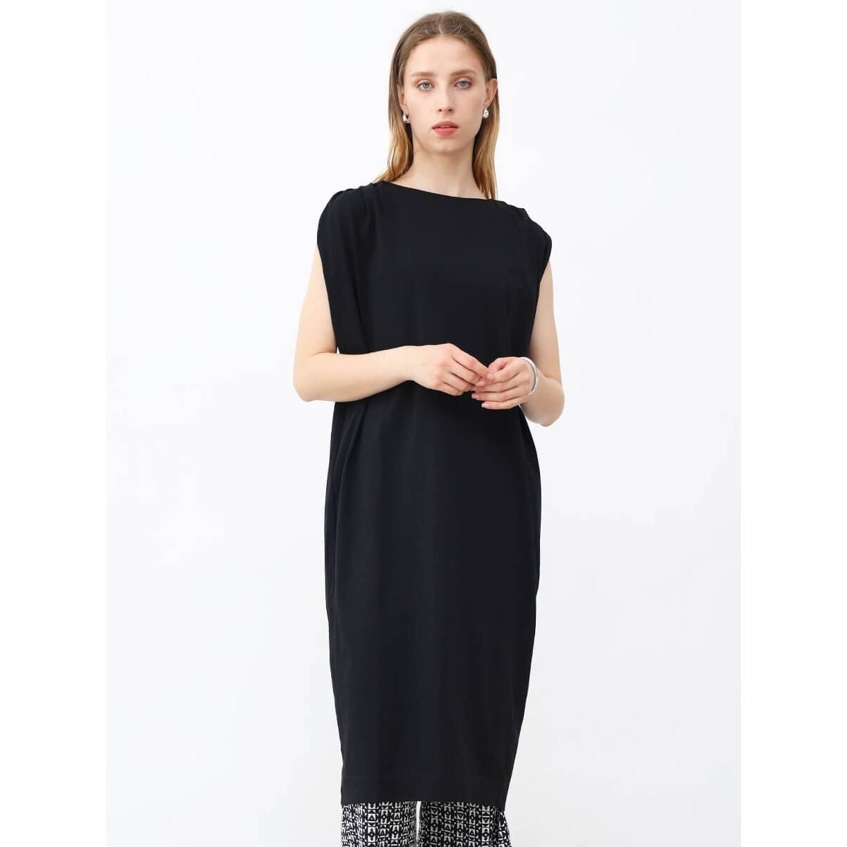 アーガ（Aga）/ショルダーギャザーカットワンピース ショルダーギャザーカットワンピース | アーガ(Aga) | マルイウェブ