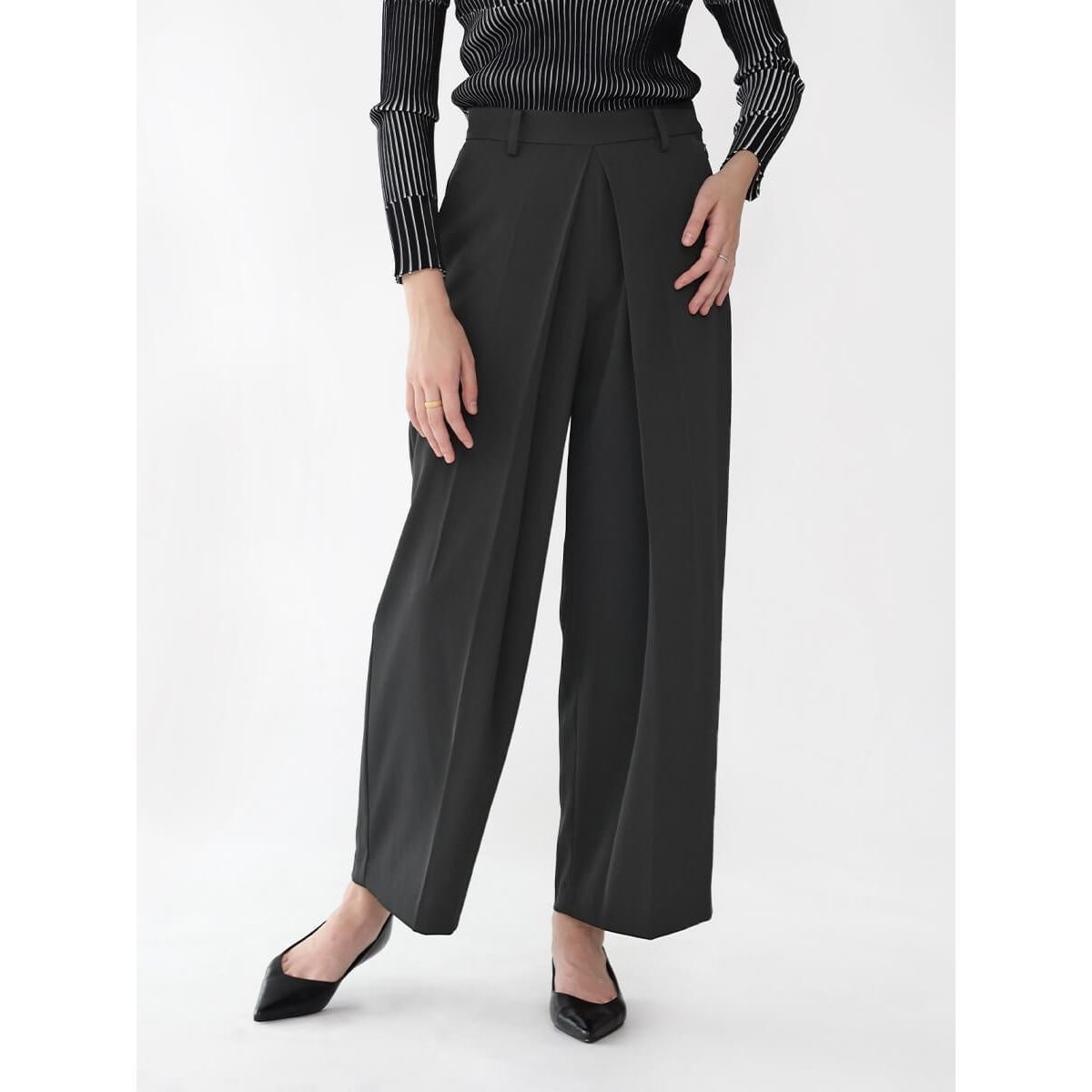 アーガ Aga フロントタックツイルパンツ (ブラック) アーガ Aga フロントタックツイルパンツ (ブラック)