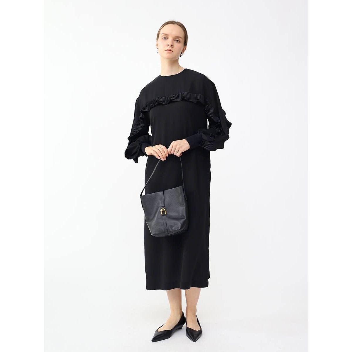 プリーツフロントフリルワンピース | アーガ(Aga) | マルイウェブチャネル