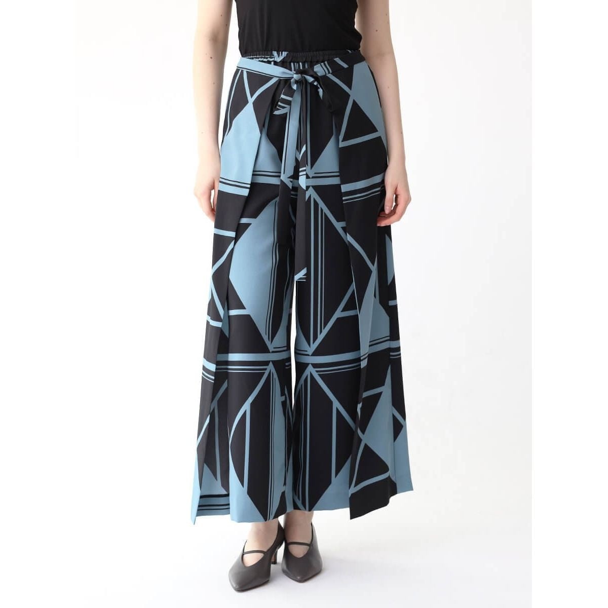 バックスリットソウバリニットパンツ | アーガ(Aga) | マルイウェブ