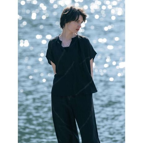 [^ԁF111317733]fރJWA߂ȂiȌ򊴂Aga 炵VA[lx[XɁAChŃnh^C_C̃vg{܂Bl̎ň__ߏグAga IWȋfނłBV̂WlvfoX悭Ȃ甖ɎdďグiłBfUCl̎ɂĈ_Jɐߏグ^C_CuEXBƂ肠镝LgɒSn̗ǂˑAꖇŕolȈiB݌̃XLbp[fUCvXAnʂȂǂwV[ƂۂɁBZbgAbv킹ƂĂy݂ACełBBrand ConceptAga / A[K㎿Ȑnɂ萶n`ie[}ɔėp̍ACeWJBubNCAga BlackA{̐nYn[J[Ǝg񂾃nCNXCaga{WJBfF170cmfނgppci112217734j܂BBe摜́A̓₨g̃j^[ݒȀƖɂۂ̏iƐFقȂꍇ܂BԎɋ߂F͐n摜ł܂B9icmjiO^j:65^70:42.5g:89