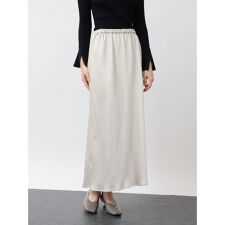 アーガ(Aga)のサテンストレートスカート