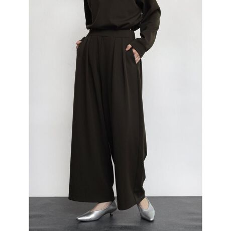 [^ԁF112218655]fޒ悢Xgb`Ə_炩ȎIB肪ǂĝ̃CɎRɓ݁AтɐSn悳܂ByăNV[ȒpƔVGbg̗܂BfUC܂ɐLтZ^[vXr̃CƌAX^CbVȈۂ炷Xg[gpcBEGXgSdlŃtBbg߂AbNXSnBVvȂꂽVGbg[hȕ͋CoAIIt킸VbNɒȂ閜\{gXłBBrand ConceptAga / A[K㎿Ȑnɂ萶n`ie[}ɔėp̍ACeWJBubNCAga BlackA{̐nYn[J[Ǝg񂾃nCNXCaga{WJBfF170cmfނgpgbvXi111218558j܂BBe摜́A̓₨g̃j^[ݒȀƖɂۂ̏iƐFقȂꍇ܂BԎɋ߂F͐n摜ł܂B9icmjpc:97EGXg:4.5EGXg:65`78qbv:106ҏ:36҉:64.5킽蕝:37