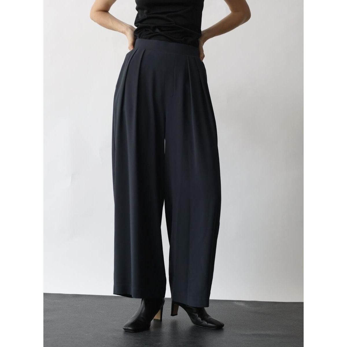 定価18000円 フロントタックパンツ ブラック スコットクラブ ヤマダヤ Vinのパンツの商品一覧｜ファッション通販のYAMADAYA STORE