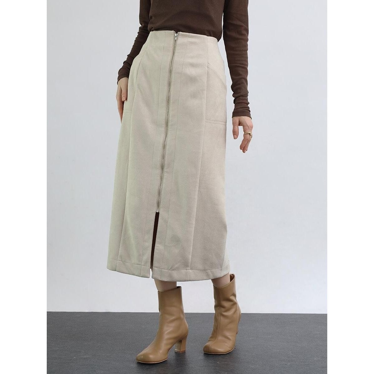 アーガ（Aga）/フロントジップフェイクスエードライクスカート フロントジップフェイクスエードライクスカート | アーガ(Aga