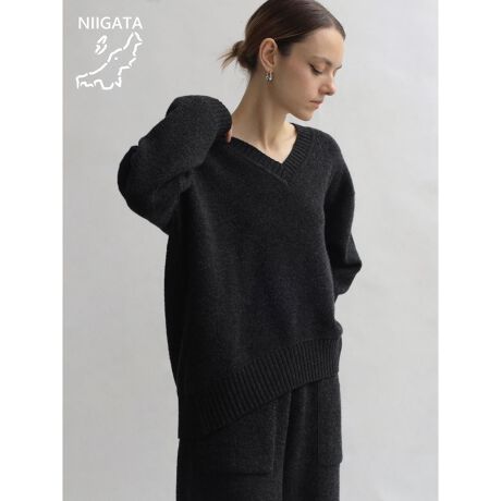 [^ԁF111118380]fނӂƕݍނ悤ȏ_炩Ȕ̃E[pCnjbgV[YB@ۂۂ[vɐDpCn̗p邱ƂŋC܂񂾂悤Ȍy₩ȎdオɁBEIɕ]̍{̃jbg̎vYnAV̐VsŒJɎdĂ܂BzEۉɗDꂽfނ́AڔɐGĂSn悭A~łg߂Ƃł܂BfUC㎿ȑfނ𐶂߃~j}ɎdグpCñjbgvI[o[B񌳂▭ȊJƒ悭Ƃ̂VGbgŏ炵oXɁBǂ̖ʂȂɊYo[VudlŁASgɖdオ肪́BTChɂ͐[Xbg邱ƂŁÃ^[glbNVcƂ̃C[hX^Cɂ߂łBBrand ConceptAga / A[K㎿Ȑnɂ萶n`ie[}ɔėp̍ACeWJBubNCAga BlackA{̐nYn[J[Ǝg񂾃nCNXCaga{WJBfF170cmfނ̃V[Y͂i111118384A112218382A112118381A113118383jBe摜́A̓₨g̃j^[ݒȀƖɂۂ̏iƐFقȂꍇ܂BԎɋ߂F͐n摜ł܂B 9icmjiO^j:63^67:57:50:79g:64