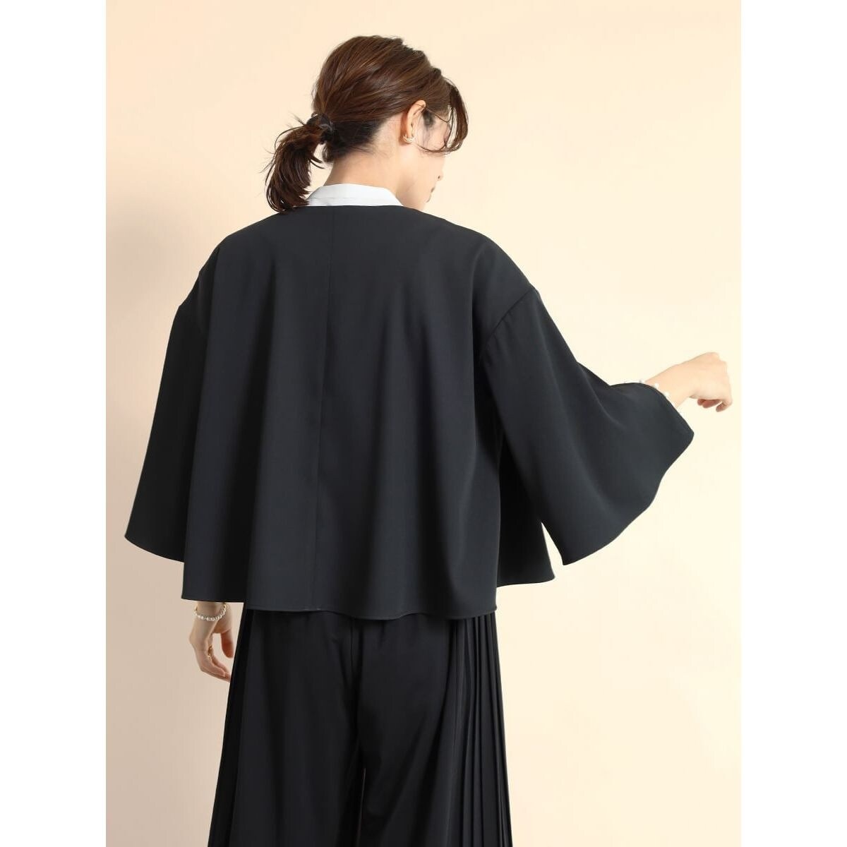 ラインパールスリーブケープジャケット | フェンネル(FENNEL) | マルイ