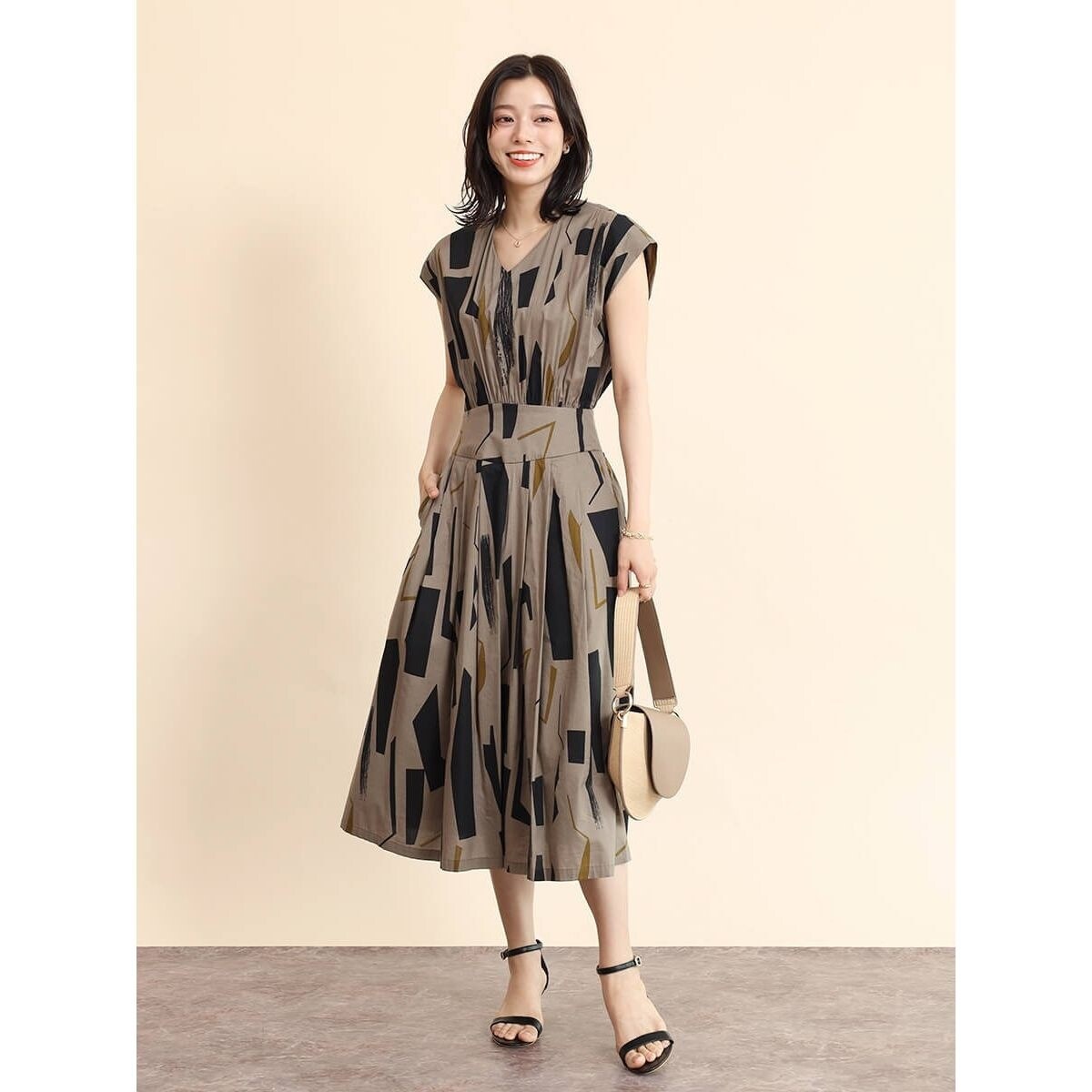 新品 フェンネル FENNEL ショルダーフリルワンピース