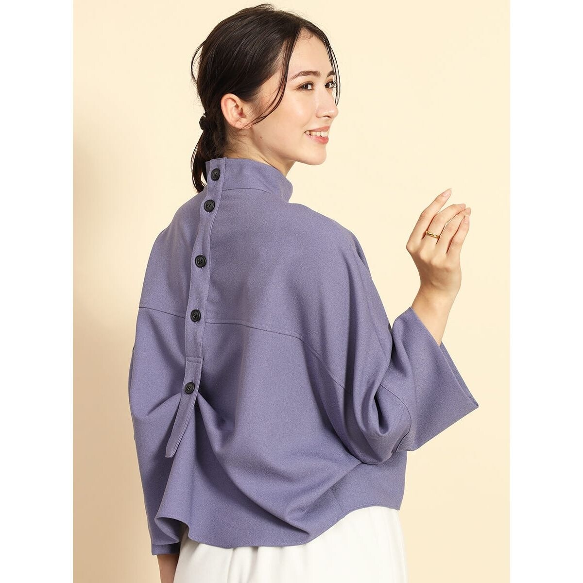 バックボタン2wayボリュームブラウス Vin｜バックボタン2wayボリュームブラウス | Rakuten Fashion