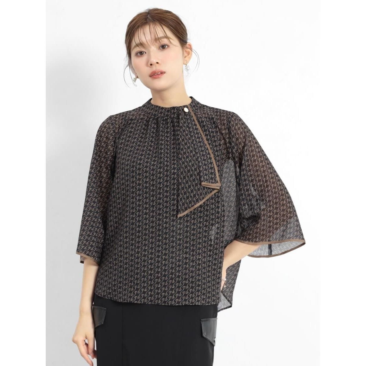 新品タグ付き Aga アーガ ヤマダヤ ケープ デザイン ブラウス ネイビー Aga '23 Pre Spring - ｜YAMADAYA STORE