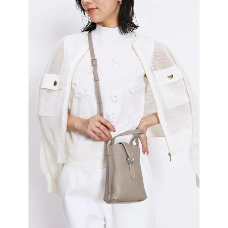 [^ԁF155118030]_炩ȃV{̂JEU[̃V_[obOBnhɁA{̂ƈ̌^̃V_[xgtŃVvȃtHłBV_[xg̒͒߉\Bõ}XgACeƎ[łA咣ȂRpNgȃTCÝBX^COɒ悢ANZgYĂACełBBe摜́A̓₨g̃j^[ݒȀƖɂۂ̏iƐFقȂꍇ܂B ΉTCY@@@AirPodsFX}z(14~7cm)Fz F~PET{g 500mlF~A5 蒠F~A4 t@CF~m[gPC 15inchF~ {́icmj:19:11}`:5:25V_[xg:93~123d{:219ge:1L