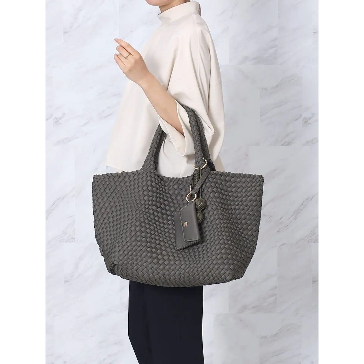 ミニポーチ付き編み込みスクエアトートバッグ | グランターブル