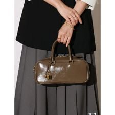 キーチャーム付レザー2wayバッグ