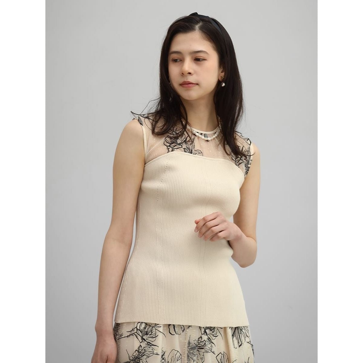 プチローブ（petirobe）/フラワー刺繍チュールドッキングリブニット フラワー刺繍チュールドッキングリブニット | プチローブ(petirobe