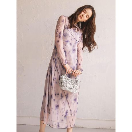 [^ԁF194100537]@ׂȓƁAʂ܂悤ȏ_炩ȐF̏dȂ肪VA[s[XAVg[Ȑ؂ւCƁAgɊ񂹂MU[̊𐶂ݏoAтɌy₩ŏiȈۂɎdオ܂BCi[̃L~\[ɂfUC{ĂAd˂Ē邱Ƃŉŝ\ɁB̂鐶nƏ_炩ȐF̏dȂ肪A炵Ă܂B1Œf؂₩ŏiȖ͂ĂĂ1łBfF166cmBe摜́A̓₨g̃j^[ݒȀƖɂۂ̏iƐFقȂꍇ܂BԎɋ߂F͐n摜ł܂B7icmj`[s[X:128:38:59:78g:41EGXg:74qbv:947icmjL~\[s[XiŒj:115g:39