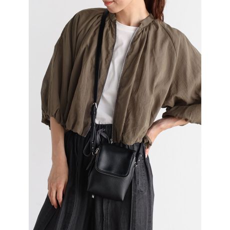 [^ԁF255100514]D]̃{gG{XSobOɐVoI{̂̓J[̃VvȂȂAʂ̃G{XS̃ANZgő݊̂fUCɁB2̃V_[xgC|[`A~j|[`́A[hX^COɍ킹ĎւO\Btȋgݍ킹ŃAW̕L̂|CgłBtbṽt@Xi[|Pbg܂ߎ[AICJ[hȂǂo|̕KvŏACe\ɓTCYBU[CNȎȂ̂ŁAǂȃX^COɂƂACełBBe摜́A̓₨g̃j^[ݒȀƖɂۂ̏iƐFقȂꍇ܂BΉTCYAirPodsFX}z(14~7cm)Fz F~PET{g 500mlF~A5 蒠F~A4 t@CF~m[gPC 15inchF~m{́n:18:12}`:5.5V_[xg():116~128V_[xg():85~130mC|[`n傫:11~9mt|[`n傫:10~6mdn{:163gV_[xg():67gV_[xg():130gC|[`:50gt|[`:35ge:1L