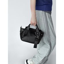 チャーム付きフェイクレザー2wayバッグ