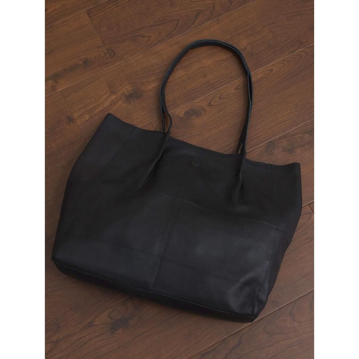 【新品タグ付】nouer limited ヌエール リミテッド トートバッグ THIN LEATHER SMOOTH WIDE TOTE BAG | ヌエール(nouer) | マルイウェブ