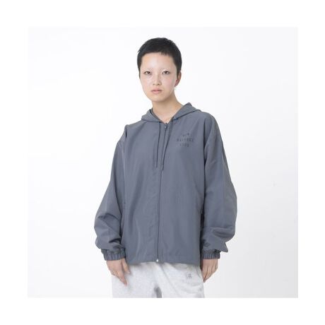 [^ԁF0286WJ41508GT02]NB EssentialsNVbNȃJbWV[fiƂwe[WX^C̃tWbvWPbgBSn悢G̃|GXeE[ugpBj[oX̑nƔNu1906ṽSOtBbNŃVbNɃfUCBX^CbVȃfC[EGAƂĂ͂AjOWg[jOKɃT|[gBtF~jɒȂI[o[TCYtBbgBuNB WATER DEFYv̗pBQlTCY(~g~)S(64.5~59.1~85.1cm)M(66~62.2~86.4cm)L(67.6~65.4~87.6cm)XL(69.2~69.2~89.2cm)Western FitOversized[J[iԁFWJ41508GT