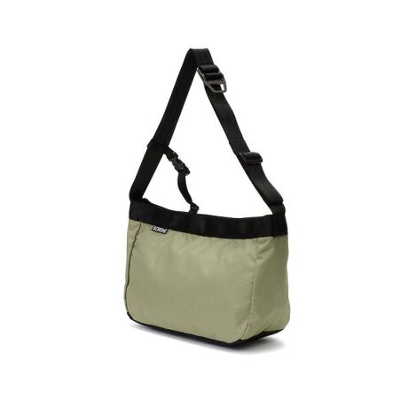 [^ԁF71035901]1950N牢Ă̐VzBɎgpĂBe[W̃j[Xy[p[obOCHROMEɃAWBVvfUCLxȓ|PbgX̕Sy@\lߍ񂾃VvȃV_[obOB[J[iԁFJP198OILG