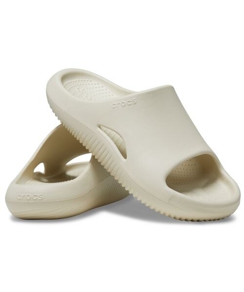 crocs × BEAMS / 別注 コブラバックル サンダル 本日発売！！あのシリーズ第三弾！！｜ビームス 博多｜BEAMS