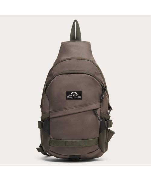 ショルダーバッグ ESSENTIAL SHOULDER BAG 8.0 | オークリー(Oakley) | マルイウェブチャネル