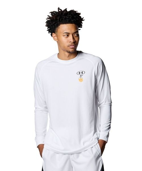 [}C]TVciTj UA TECH GRAPHIC LS T-SHIRTS/A_[A[}[iUNDER ARMOUR j White ^ ^
