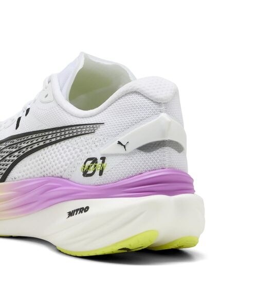 一般ランナー ディヴィエイト ニトロ 3 EKIDEN GLOW | プーマ