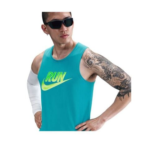 [^ԁF0001HJ356501]iCL }C[  GiW[YEDri-FITjOEgbv炩ŒʋCɗDꂽMilergbv́ANVbNȃtBbgƋzɗDꂽDri-FITeNmW[𓋍ځB炩ȃjbgfނ͌yʂŒʋCɗDĂ܂B ڍ |GXe100@􂢉C|[g[J[iԁFHJ3565-010