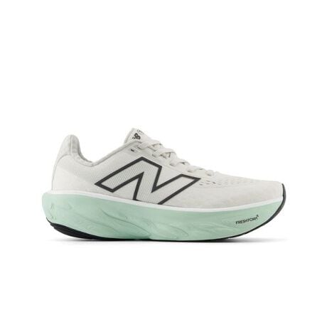 [^ԁF0286W108014BD02]\tgȃChɒ]̂uFRESH FOAM X 1080 V14vV[YiJ[oBNbV͂̂܂܂ɁAՌzɗDꂽFresh Foam X~bh\[ƁATChEH[AVAEg\[\A肵dSړƓKxȋȂ񋟁BvVIȃfUCƌyʐ^ʋCɗDꂽbVAbp[AjO畁ig܂ŕLV[Ŋ􂵂܂B[J[iԁFW108014BD