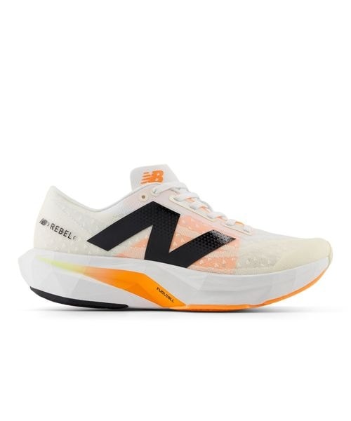 [}C]ʃi[ FuelCell Rebel v4/j[oXinew balancej WHITE