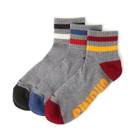 [^ԁF0600CH06-112801]ꂼꃉCܐA̔zFςFx[XŃJ[ꂳꂽ3F1Zbg̃N[\bNXB[J[iԁFCH06-1128-G001