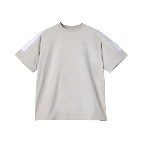 [^ԁF0031UF5SHT55M03]yAWAY DAYSzu`[邽߂ɃAEFCQ[ɉXvƂӖCMX̃TbJ[pBX|[cfނȂAVGbgɕωAėp̍TbJ[EFABG̗ǂƋ@\ɗDꂽvNeBXVcB̃Ce[vfUC|CgB[J[iԁFUF5SHT55M BG00