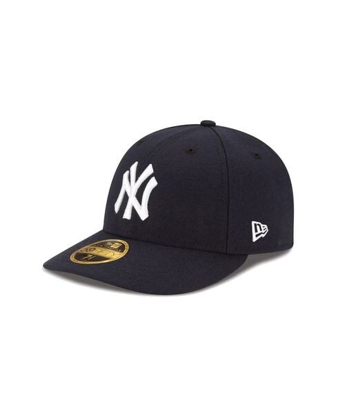 ブラック キャップ 新品　バーニーズニューヨーク/NEWERA 9TWENTY Pink Undervisor ニューヨーク・ヤンキース ブラック